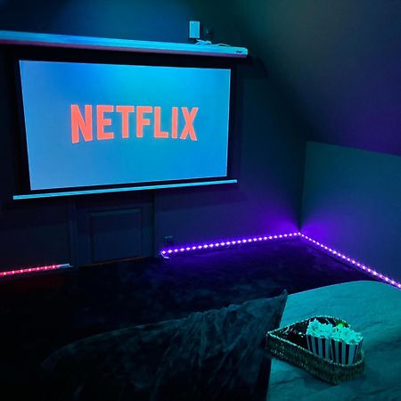 Magnifique Duplex Avec Jaccuzi, Sauna Et Cinema Room Privatif Fontenoy  ภายนอก รูปภาพ