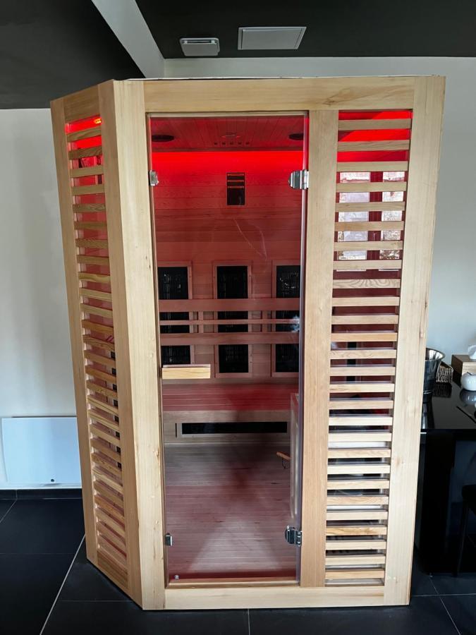 Magnifique Duplex Avec Jaccuzi, Sauna Et Cinema Room Privatif Fontenoy  ภายนอก รูปภาพ