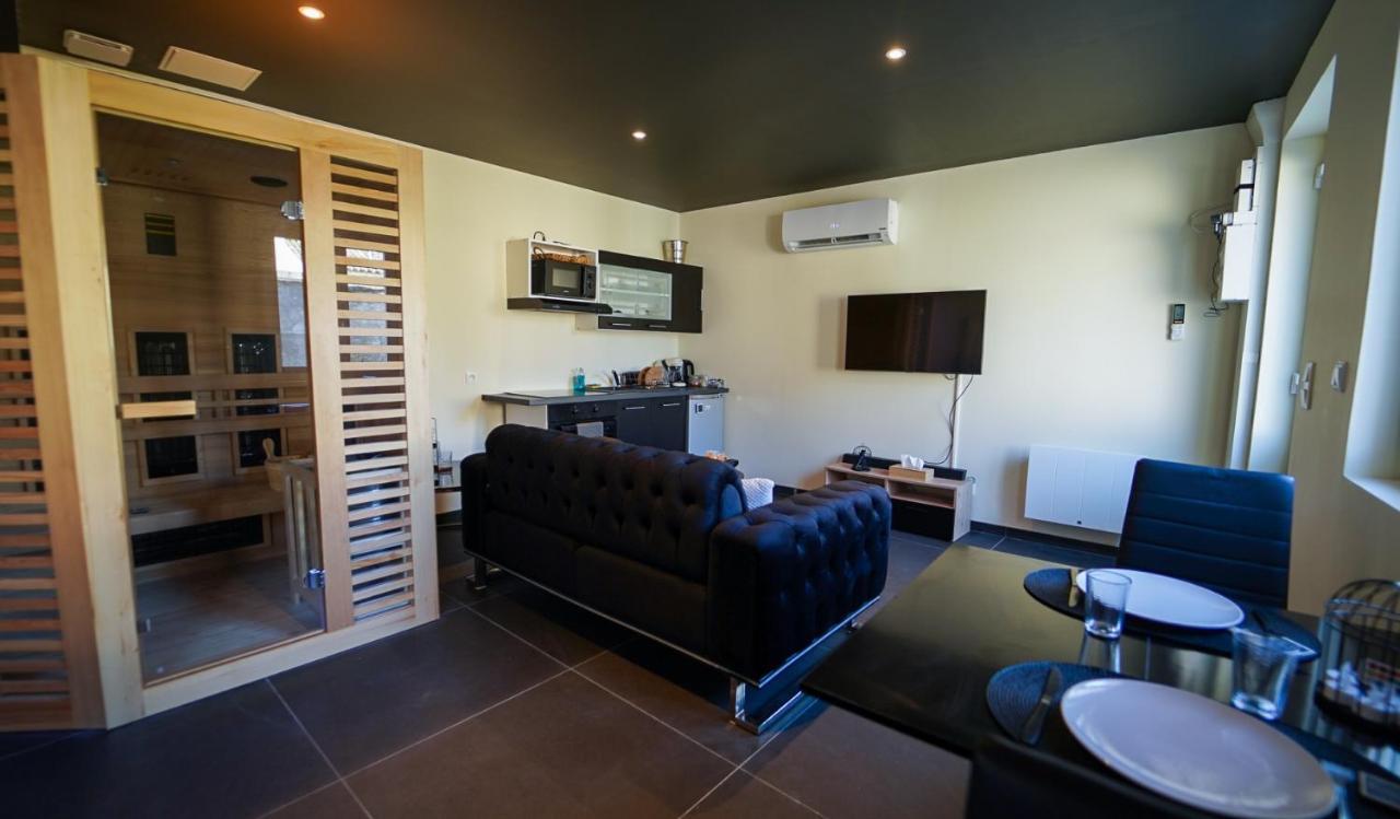 Magnifique Duplex Avec Jaccuzi, Sauna Et Cinema Room Privatif Fontenoy  ภายนอก รูปภาพ