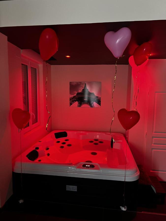 Magnifique Duplex Avec Jaccuzi, Sauna Et Cinema Room Privatif Fontenoy  ภายนอก รูปภาพ